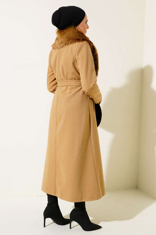 Yaka Kürklü Kuşaklı Uzun Kaban Latte