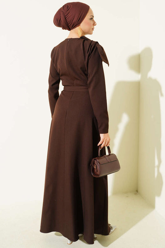 Yaka Parça Detaylı Abiye Elbise Kahve