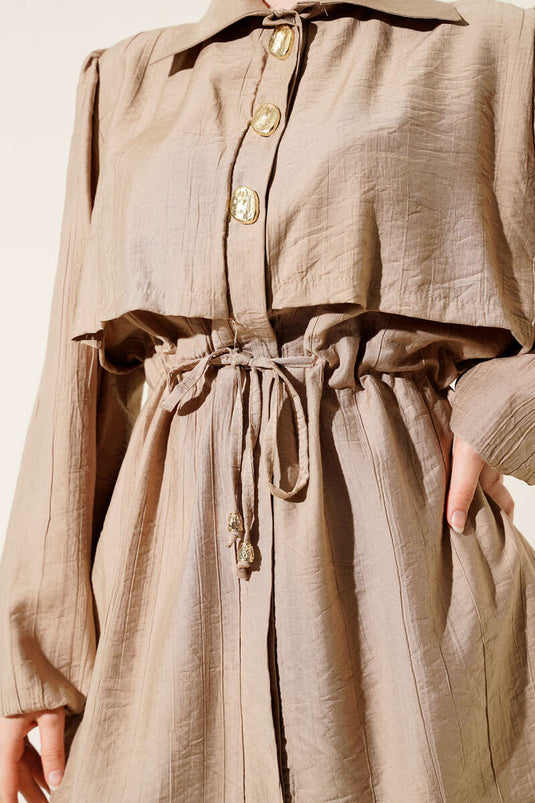 Yaka Pelerinli Gold Düğmeli İkili Takım Latte