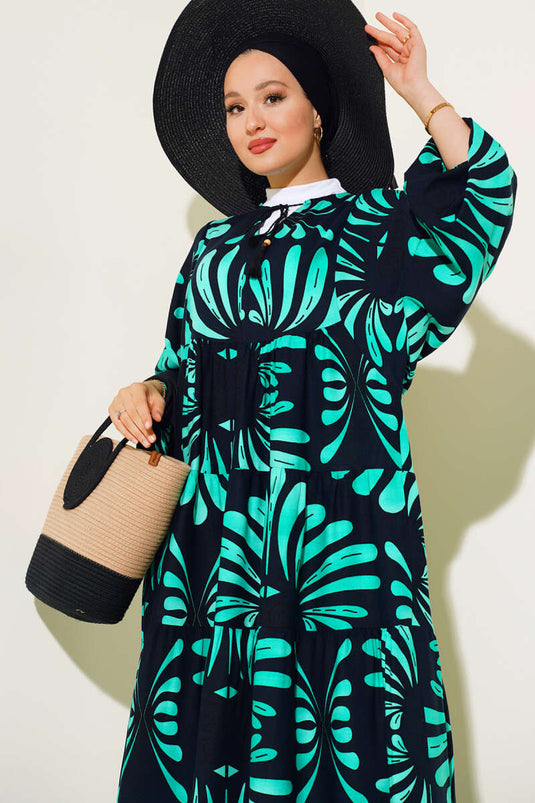 Kleid mit Kragen und Quastenmuster in Marineblau und Grün