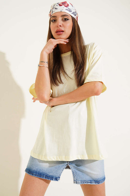 تي شيرت أساسي بياقة مضلعة، أصفر