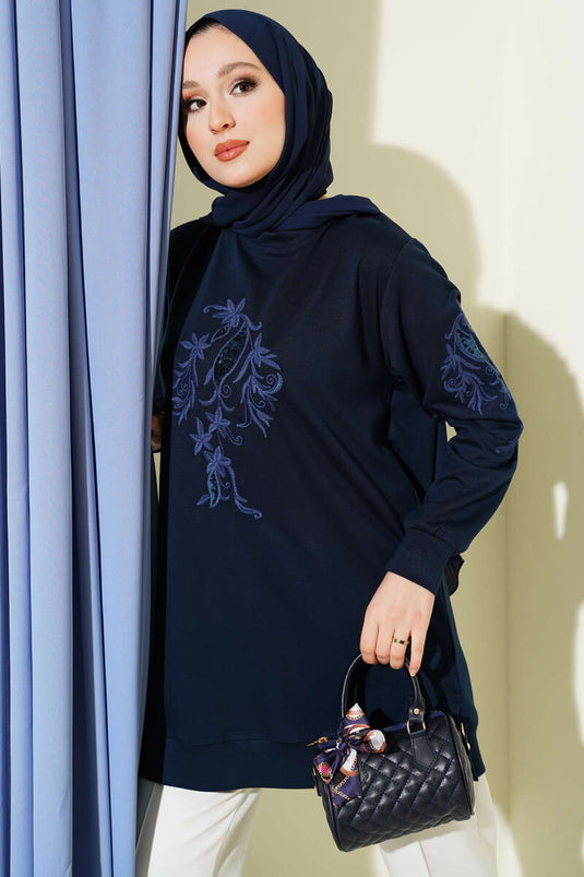Tunique Loyşa bleu marine avec col et manches brodés à paillettes