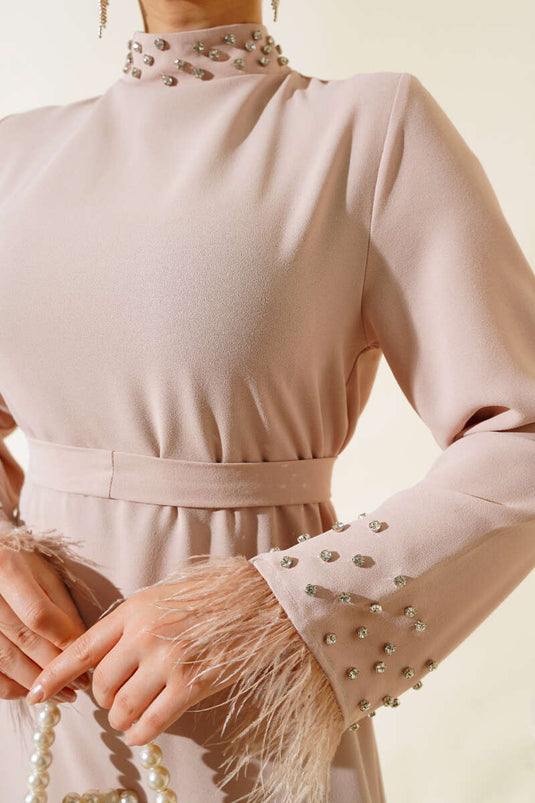 Yaka ve Manşet Taşlı Elbise Bej