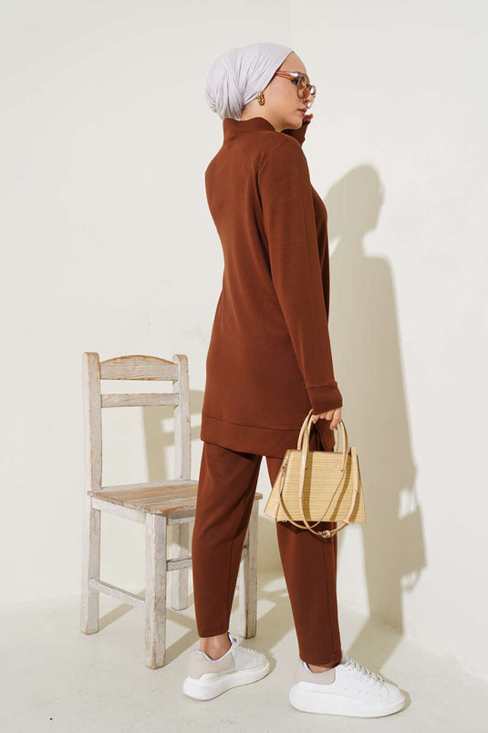 Snap Collar Two Piece Suit Brown