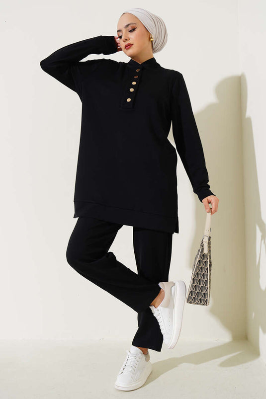 Yakası Çıtçıtlı İkili Takım Siyah