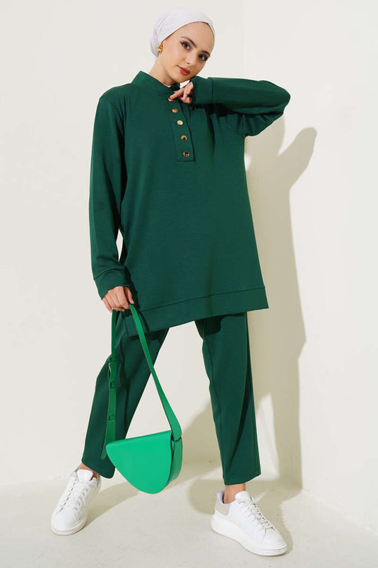 بدلة من قطعتين بياقة كبس زمردية