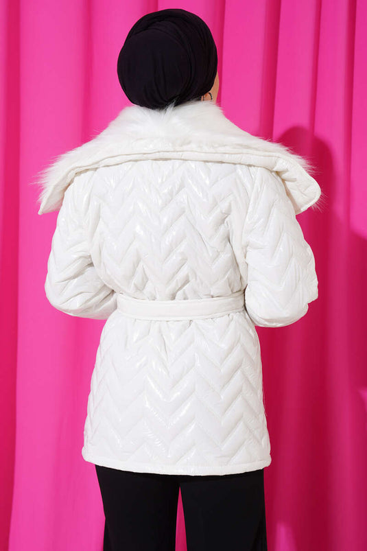 Shiny White Coat with Fur Collar