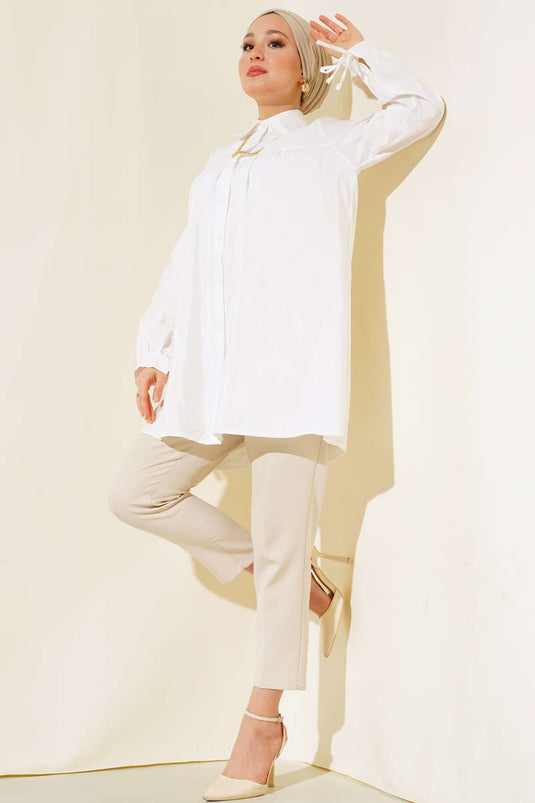 Chemise à col chaîne et poignets lacés, couleur écru