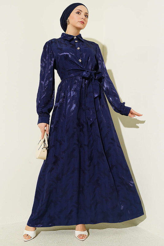 Robe jacquard bleu marine à boutons avec lien au cou