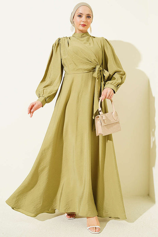 Robe à nouer Yan avec accessoire doré, vert olive