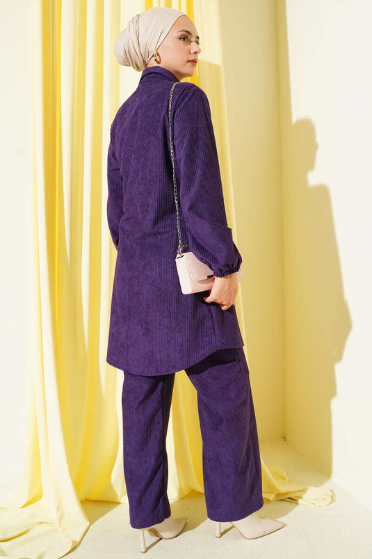 طقم من قطعتين من قماش الكوردروي برباط جانبي باللون البنفسجي