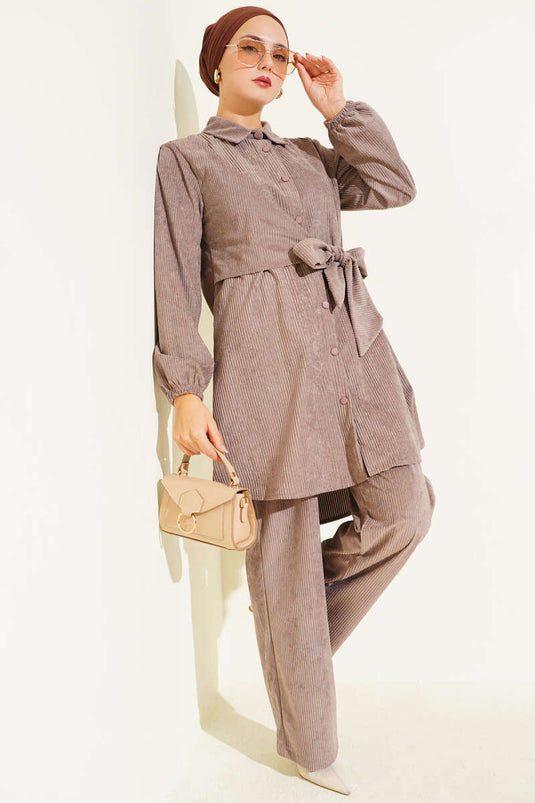 طقم من قطعتين من قماش الكوردروي برباط جانبي، بلون المنك