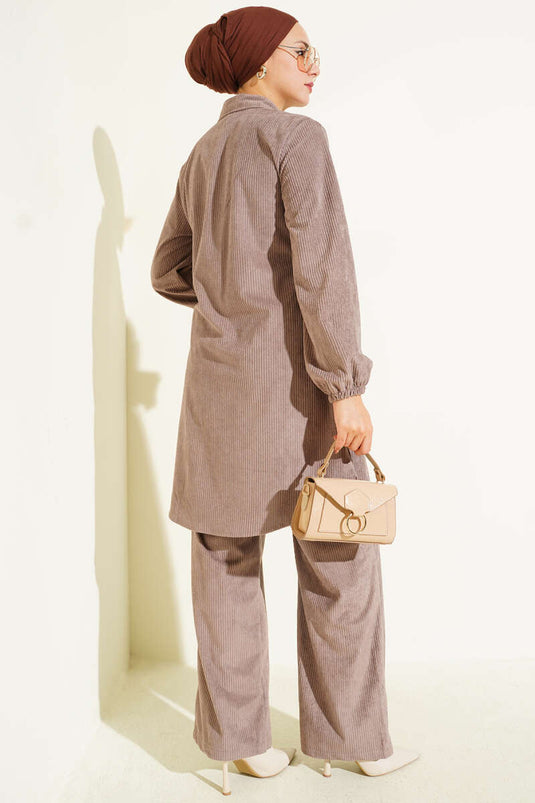 طقم من قطعتين من قماش الكوردروي برباط جانبي، بلون المنك