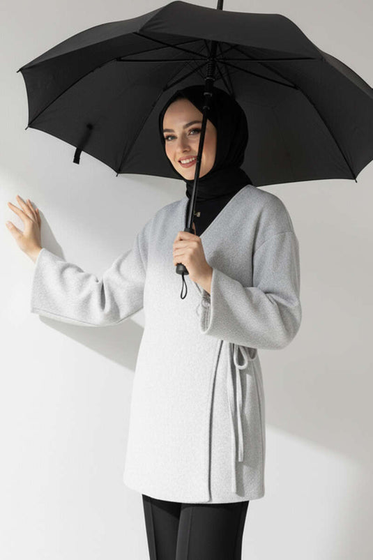 Veste en cachemire à nouer sur le côté grise