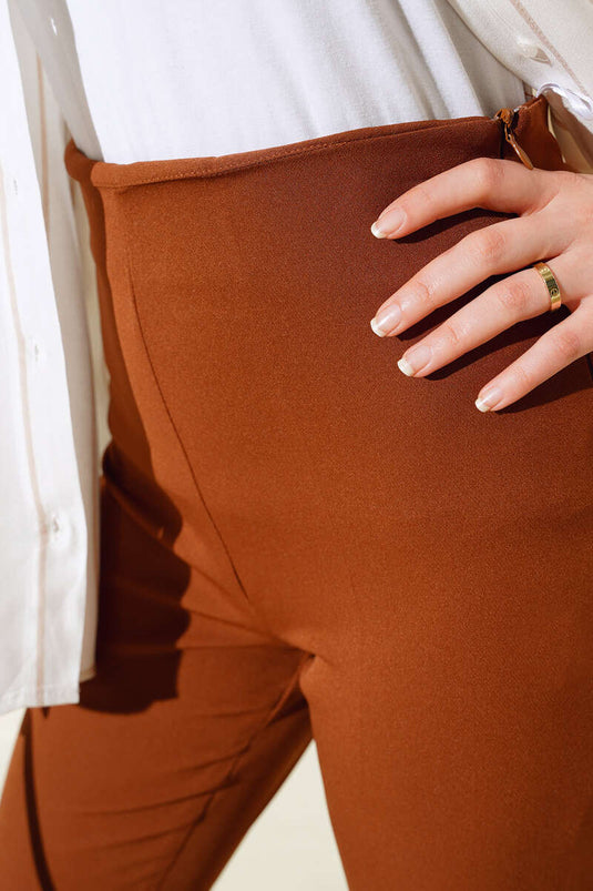 بنطلون بسحاب جانبي تان