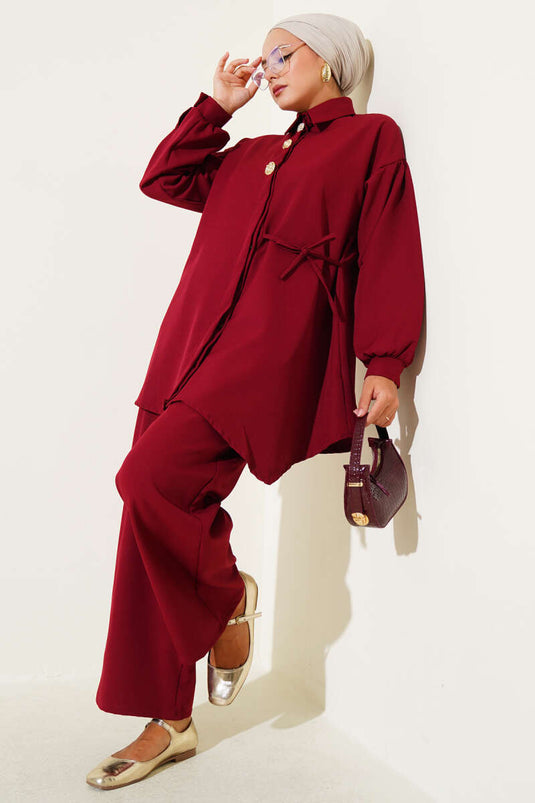 بدلة بورجوندي مزدوجة الصدر بأزرار وحبل جانبي