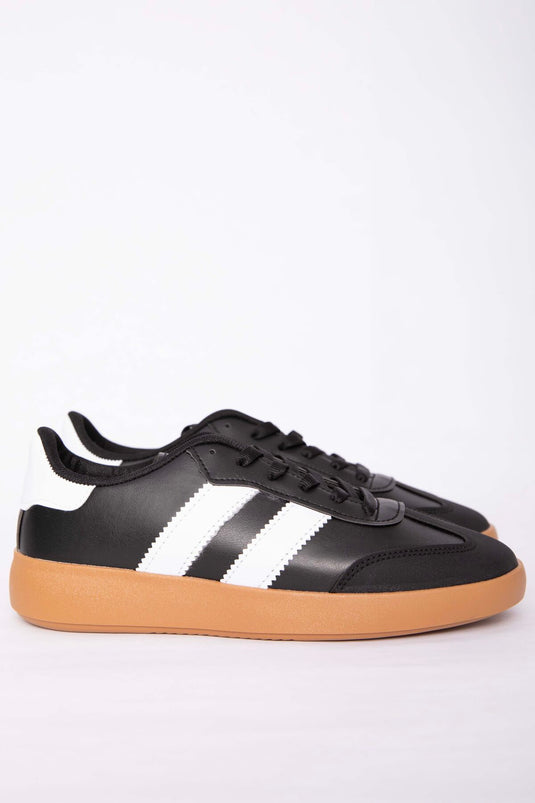 Baskets de sport noires avec détail de bande latérale Yan