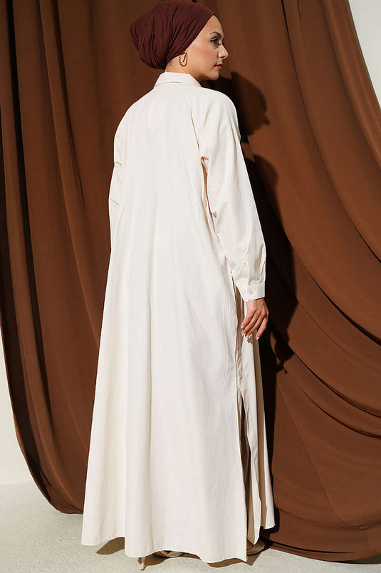 Chemise Longue Beige À Boutons Et Fente Latérale