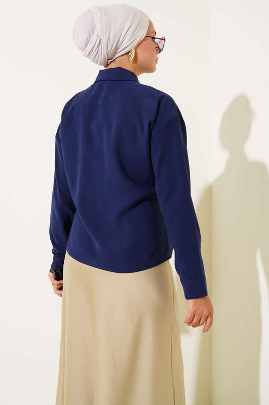 Tencel-Kurzhemd mit seitlicher Schnürung in Marineblau