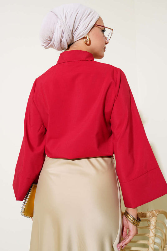 قميص قصير مع ربطة جانبية، لون عنابي