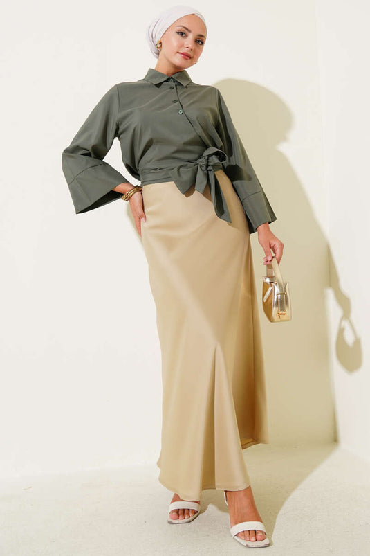 قميص قصير بتفاصيل ربطة جانبية من الكاكي