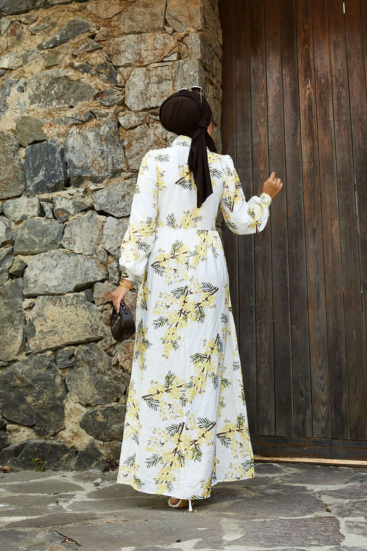 فستان مودال بنقشة زهور ورباط جانبي باللون الأصفر