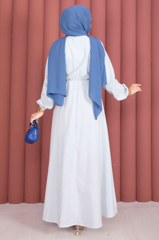 Robe modeste rayée à nouer sur le côté, bleu bébé