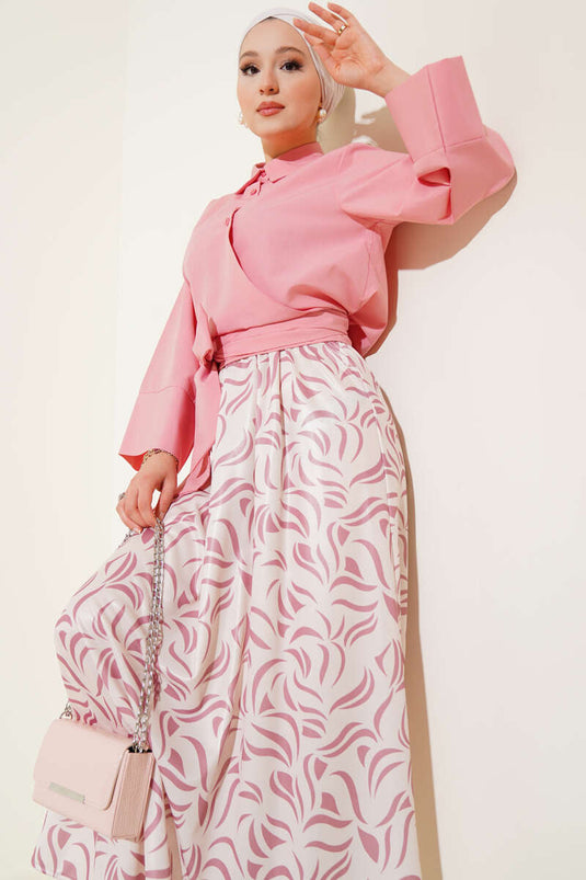 طقم تنورة برباط جانبي مكون من قطعتين بودرة