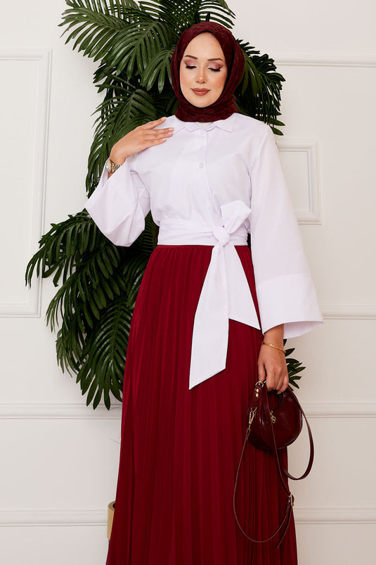 Chemise blanche à manches larges et lien latéral