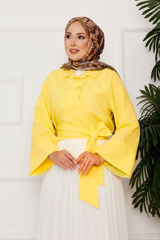 Chemise à manches larges nouée sur le côté jaune foncé