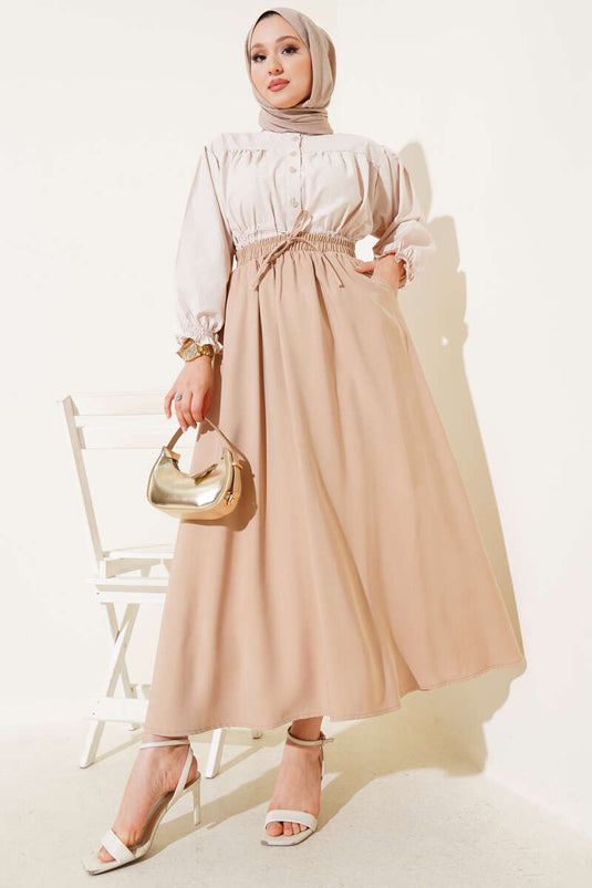 تنورة لاتيه أساسية مع جيوب جانبية