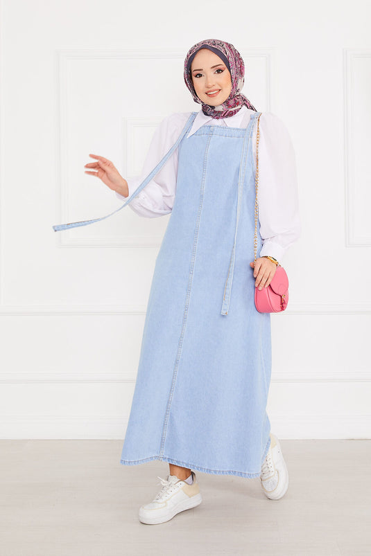 Salopette robe en jean à poches latérales pour modest fashion, bleu clair