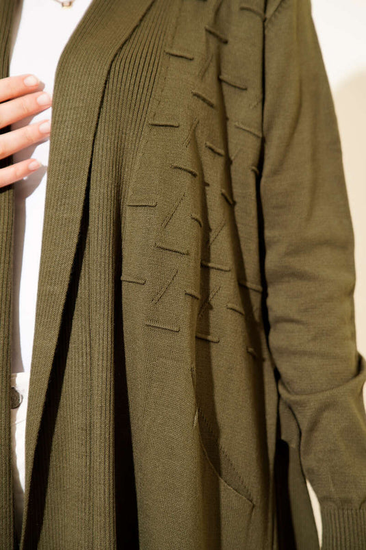 Seitlich genähte Strickjacke mit Kordelzug, Khaki.