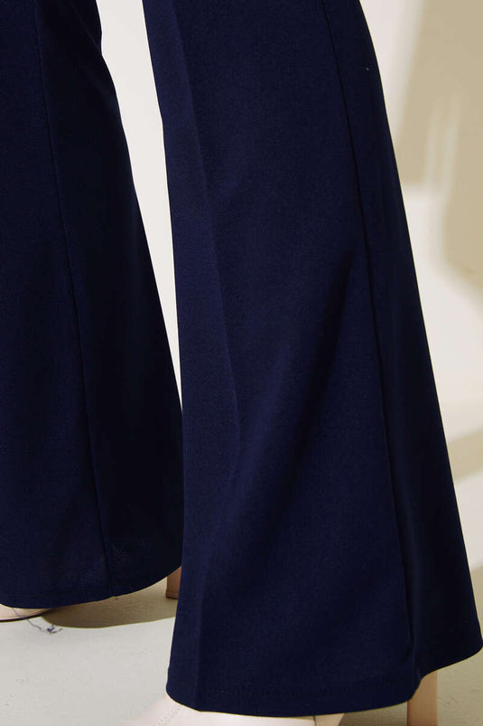 بنطلون أزرق داكن بسحاب جانبي على الساق