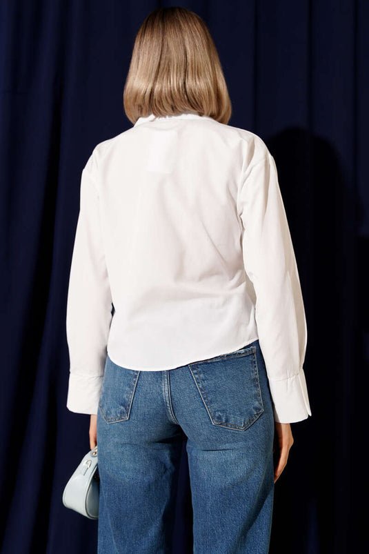 Chemise courte blanche à nouer sur le côté