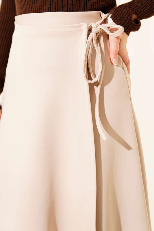 تنورة سكوبا بيج بحبل جانبي للربط