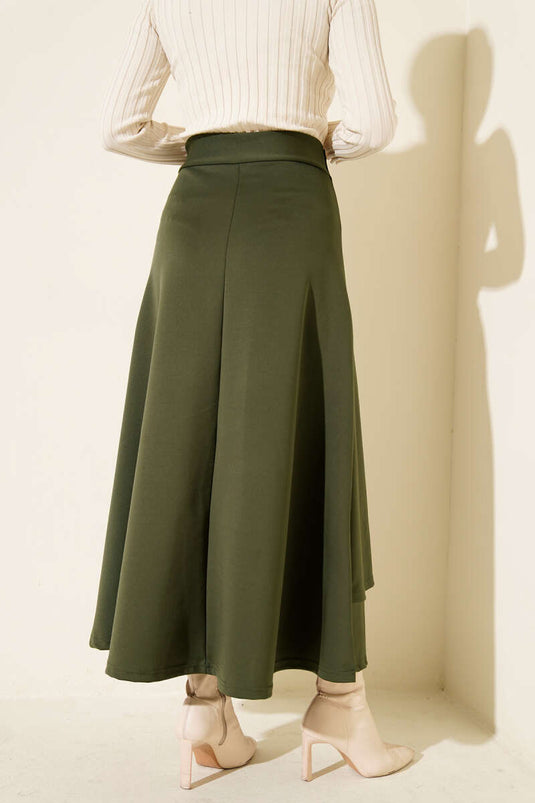 تنورة سكوبا بحبل جانبي باللون الزيتوني