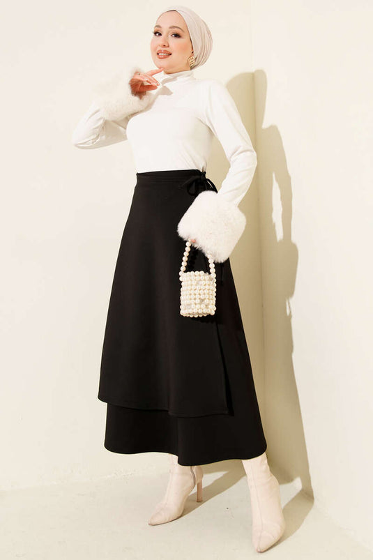 تنورة سكوبا بحبل جانبي أسود