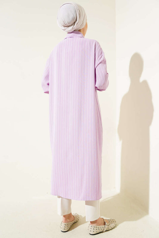 Chemise longue rayée fendue sur le côté lilas