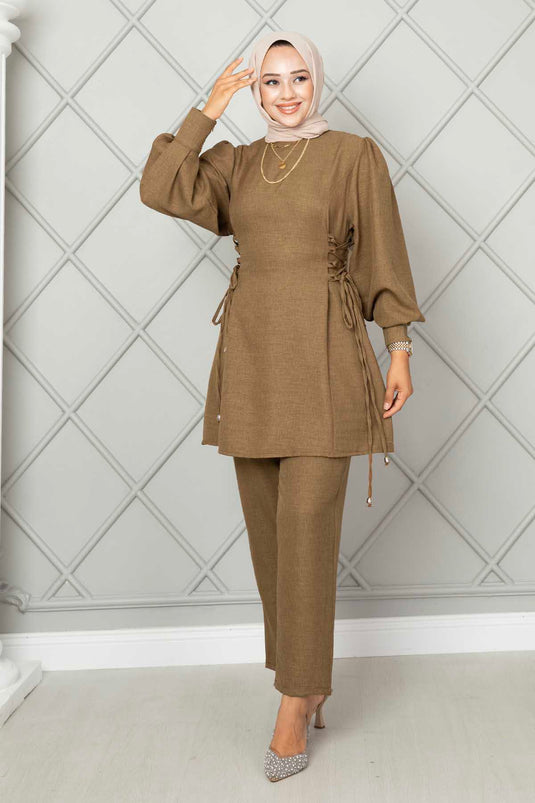 Ensemble deux pièces hijab en lin noué sur le côté, couleur tabac