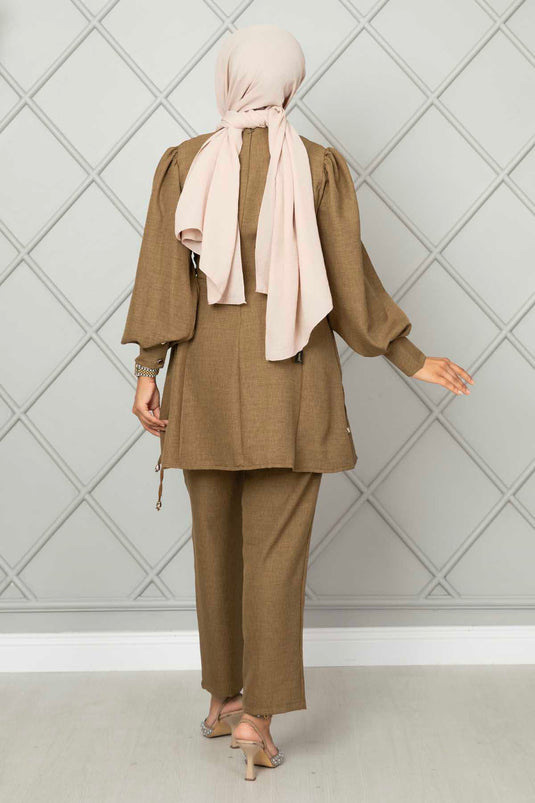 طقم حجاب كتان مربوط من الجانب مكون من قطعتين - لون تبغ