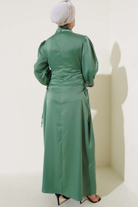 Yanları İp Bağlamalı Saten Elbise Çağla Yeşili