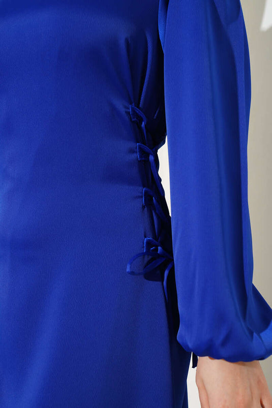 Yanları İp Bağlamalı Saten Elbise Saks