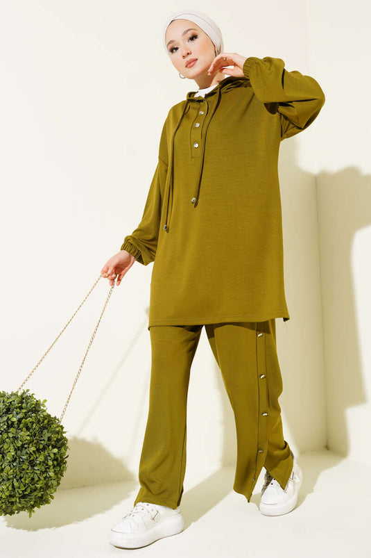 Zweiteiliges Kapuzen-Set mit Metallknöpfen an den Seiten, Olivgrün