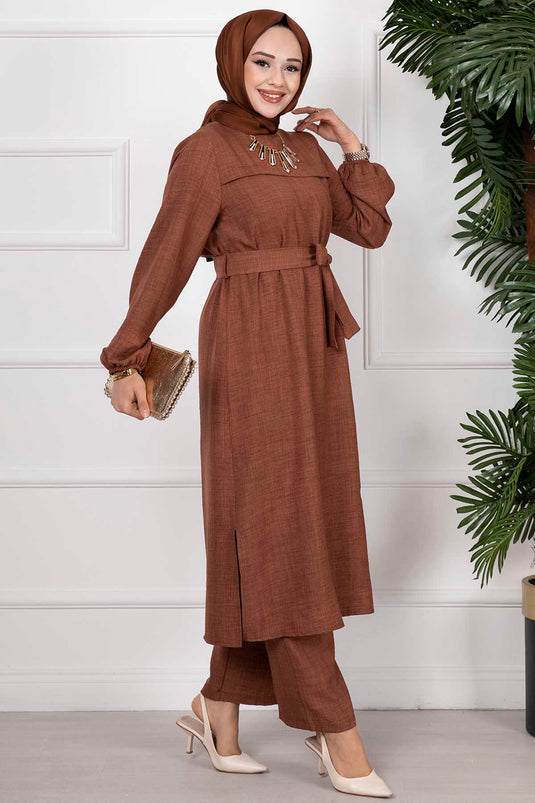 Yanları Yırtmaçlı İkili Tesettür Takım Kahve