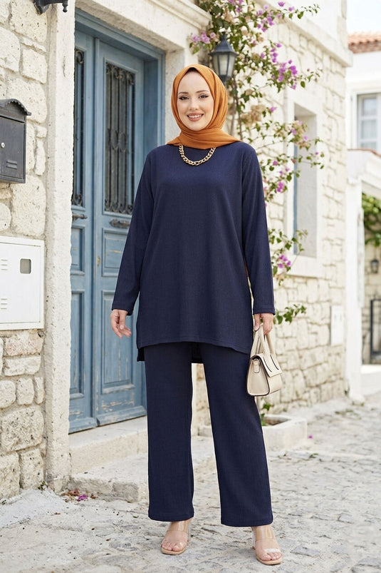 Ensemble tunique pantalon fendu sur les côtés bleu marine