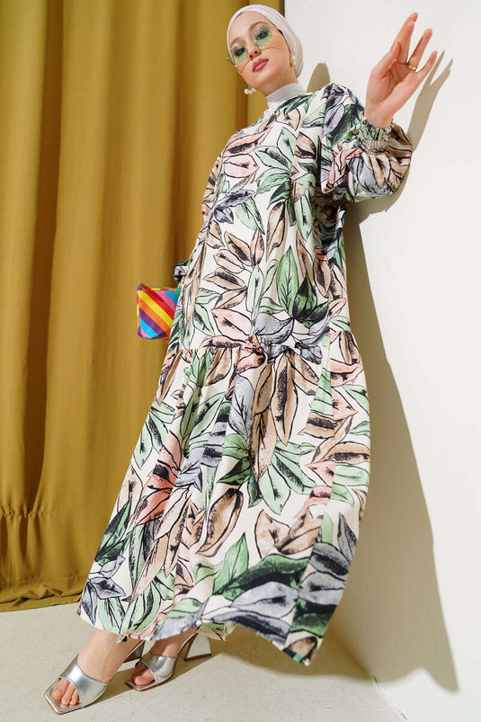 Robe à pampilles et col à motif de feuilles, verte