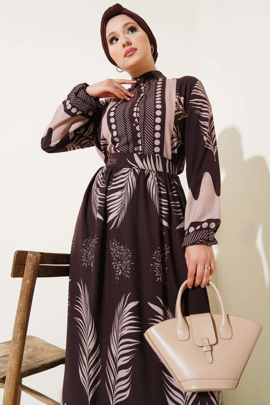Robe ceinturée à motifs de feuilles marron