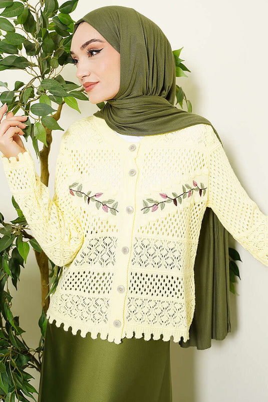 Cardigan corto in maglia traforata con ricamo a foglia giallo