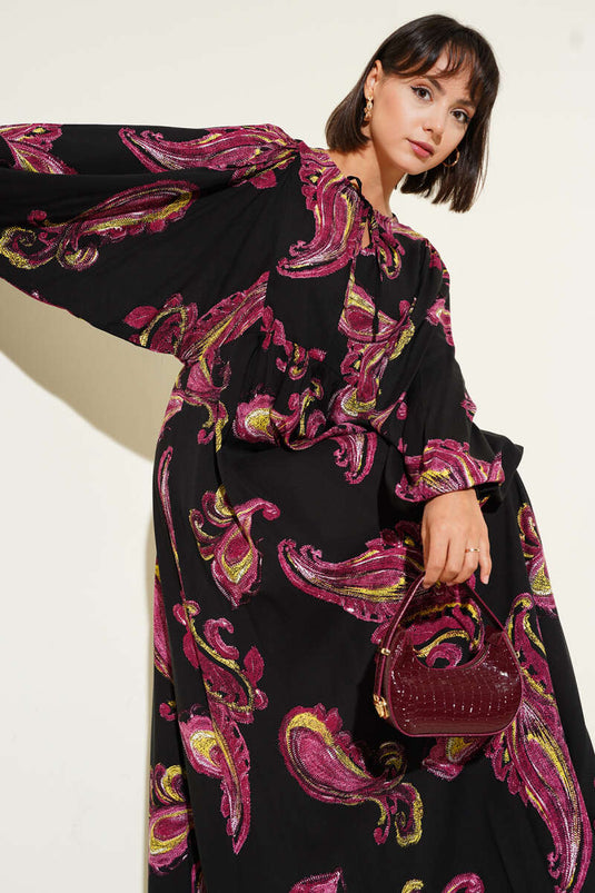 Abito con maniche a pipistrello e pizzo, rosso bordeaux